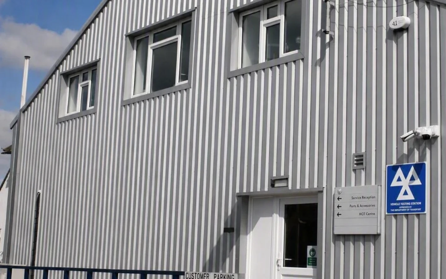 Waylands Approved Service Centre Petersfield