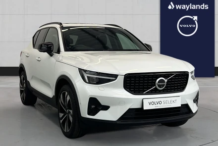VOLVO XC40 Listing Image
