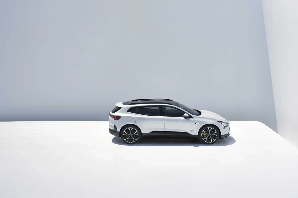 Polestar 4 SUV